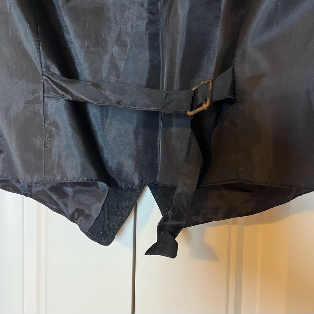 Vintage Black Leather Button Down Vest Western Rodeo Moto Size Large Motorcycle - Picture 9 of 9